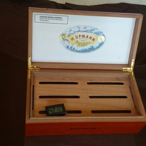 117 - Humidor - Empty Cigar Wood Box